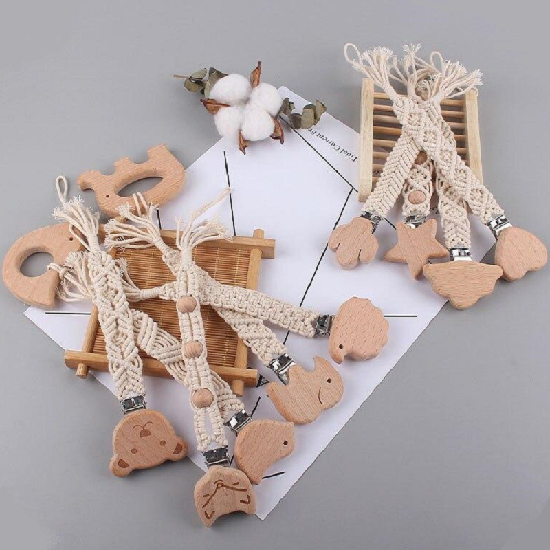 Attache Tétine Macramé en Bois Naturel