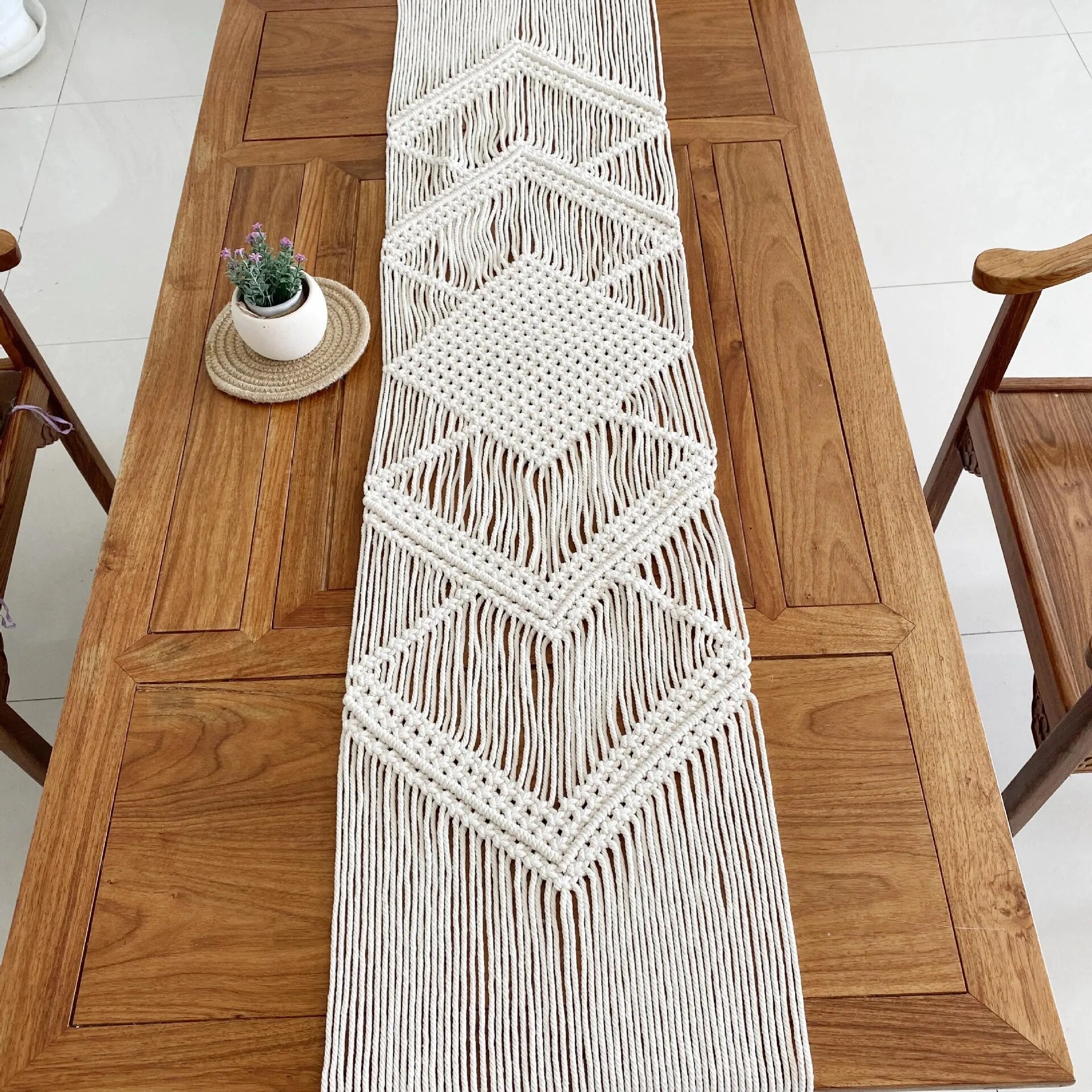 Grand Chemin de Table Macramé Bleu